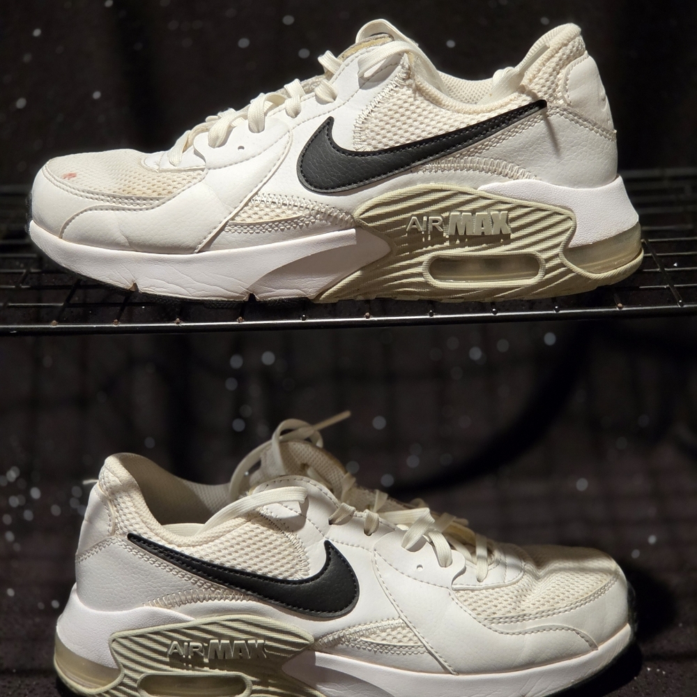 NIKE AIR MAX EXCEE WOMENS sz 8.5